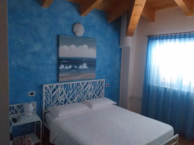 Camera Moulin Rouge — Villa Imago, Cologna Spiaggia
